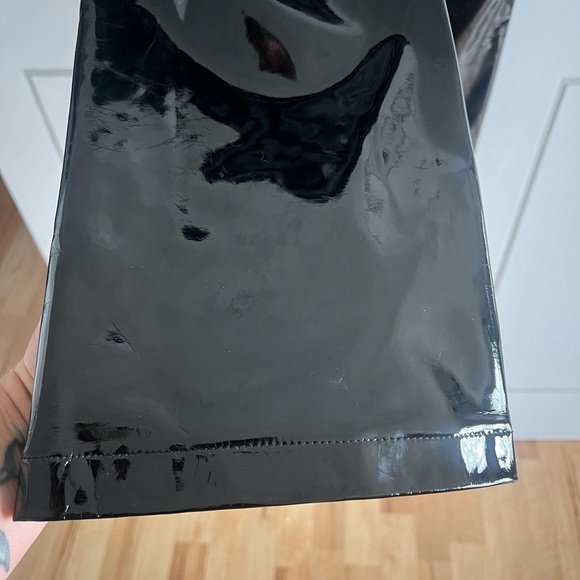 NWT The Kooples ‘Large Black Vinyl Jeans’ Size 30 Flared Pants - Picture 10 of 15